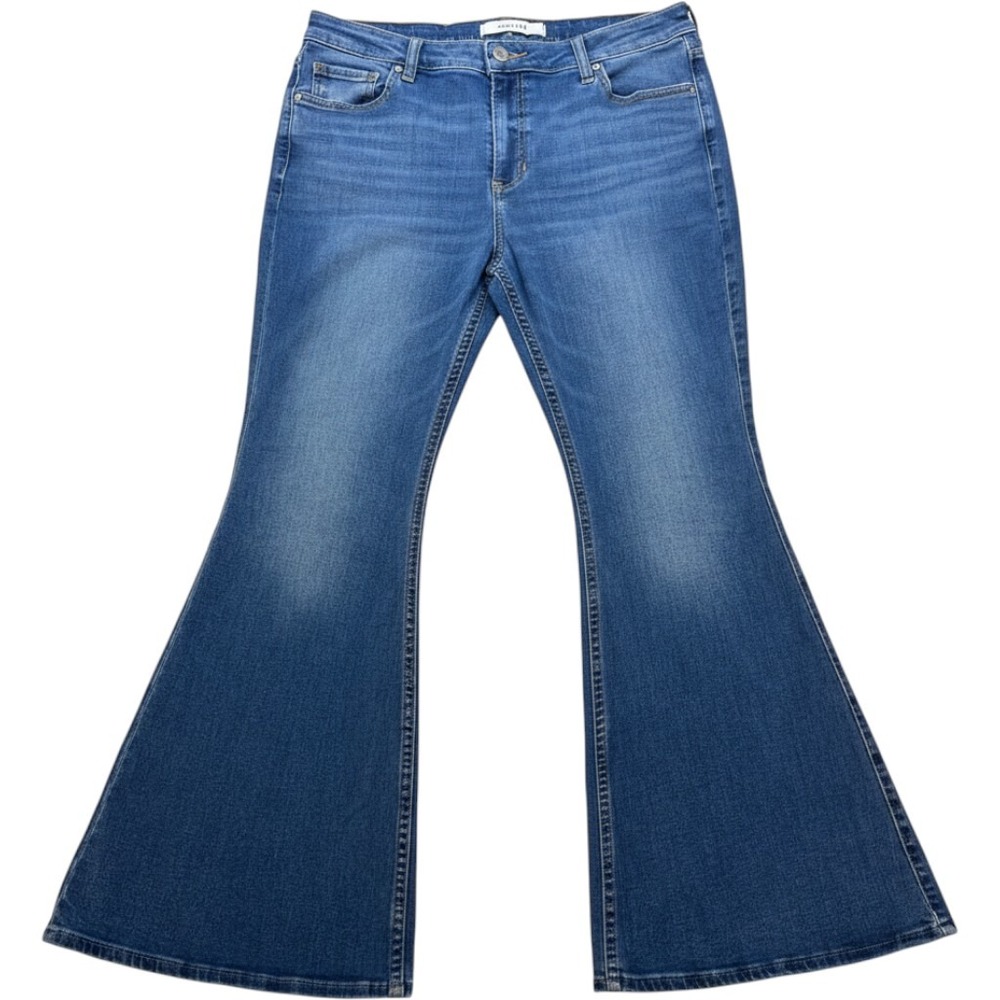 Hollister High-Rise Flare Jeans Medium Wash Blue Denim W31 Sz 12S Wide Leg Y2K